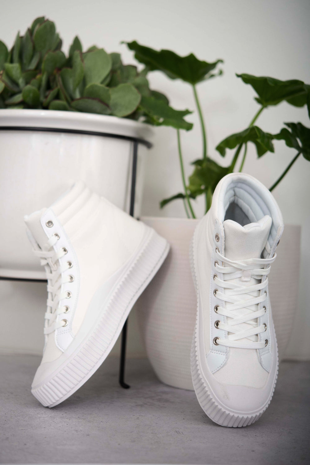 Berness Lace-Up High-Top Sneakers